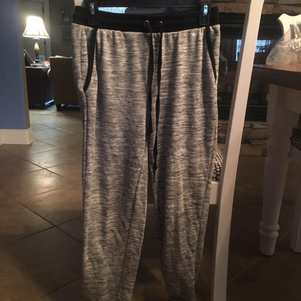 Women's joggers